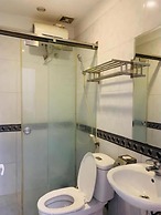 Au Viet Hotel Long Bien- by Bay Luxury