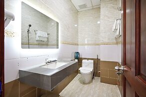 Sunrise Airport Hotel