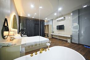 Sunrise Airport Hotel