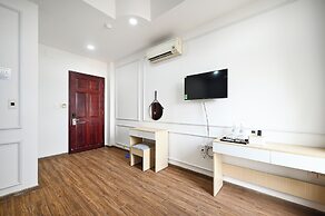 Sunrise Airport Hotel