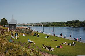 Estrella 5 Nowoczesno w Zabytkowej Kamienicy Garbary 12