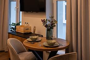 Estrella 4 Ekskluzywny Pobyt Blisko Restauracji i Kawiarni