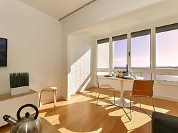 Nice Apartment With Balcony