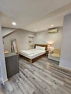 Simmi 5 Hotel & Apartment