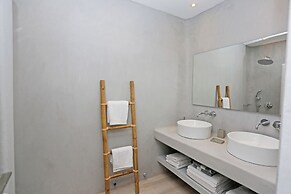 Waterfront Villa Angelika Pink Pelikan