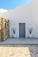 Waterfront Villa Angelika Pink Pelikan