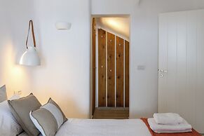 Waterfront Villa Angelika Pink Pelikan