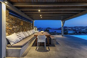 Waterfront Villa Angelika Pink Pelikan