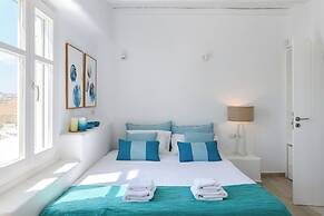 Waterfront Villa Angelika Pink Pelikan