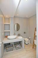 Waterfront Villa Angelika Pink Pelikan