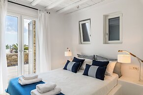 Waterfront Villa Angelika Pink Pelikan