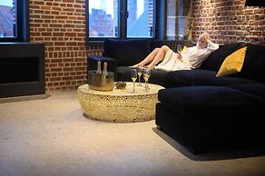 Agora Wellness suites