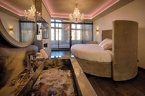 Agora Wellness suites