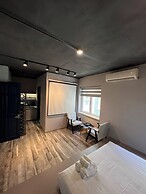 Simmi Signature Hotel & Apartment