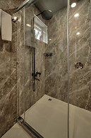 Simmi Signature Hotel & Apartment