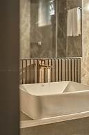 Simmi Signature Hotel & Apartment