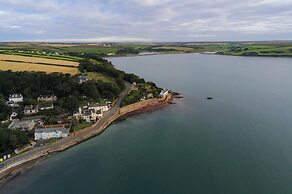 Yellow Cottage - 2 Bedroom Cottage - Dale