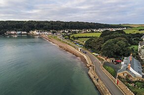 Yellow Cottage - 2 Bedroom Cottage - Dale