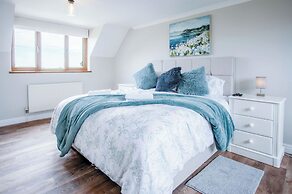 Highfield - 5 Bedroom Holiday Home - Pembroke Dock