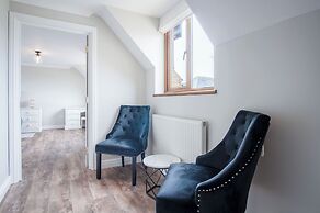 Highfield - 5 Bedroom Holiday Home - Pembroke Dock