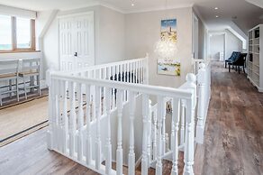 Highfield - 5 Bedroom Holiday Home - Pembroke Dock