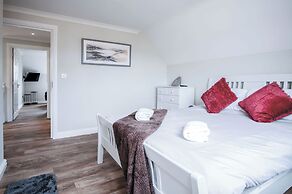 Highfield - 5 Bedroom Holiday Home - Pembroke Dock