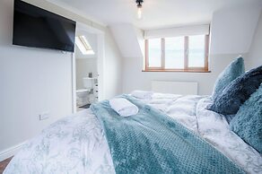 Highfield - 5 Bedroom Holiday Home - Pembroke Dock