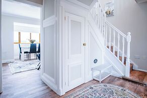 Highfield - 5 Bedroom Holiday Home - Pembroke Dock