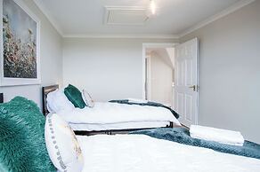 Highfield - 5 Bedroom Holiday Home - Pembroke Dock