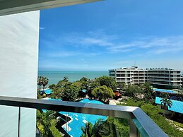 The Palm Wongamat Beach Pattaya by PSR