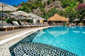Ata Lagoon Beach
