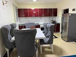 Lux Suites Mango Court Apartments