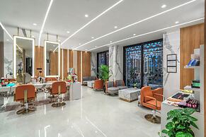 Grand Sapphire Resort & Casino