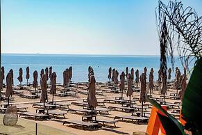 Grand Sapphire Resort & Casino