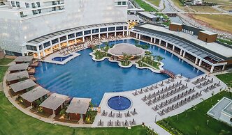 Grand Sapphire Resort & Casino
