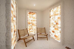 Grand Sapphire Resort & Casino