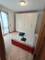 Neagas House Lissone