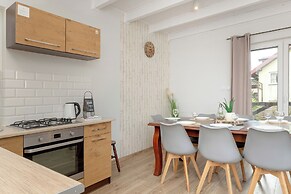 Dom Słoneczna z Sauną i Balią by Renters