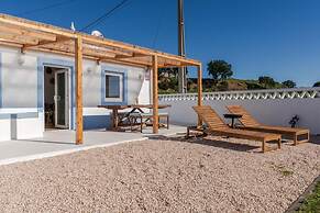 Cottage in Aljezur- 2 bed Ensuite-casinha da Ivone