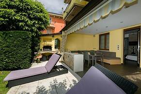 Sirmio Apartments  Primavera Stay