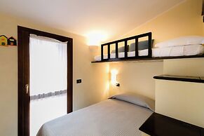 Sirmio Apartments  Primavera Stay