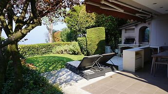 Sirmio Apartments  Primavera Stay