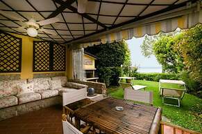 Sirmio Apartments  Primavera Stay