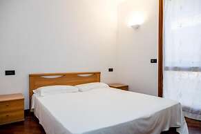 Sirmio Apartments  Primavera Stay