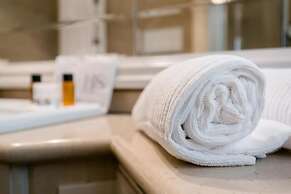 Sirmio Apartments  Primavera Stay