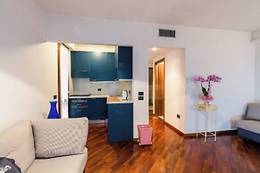 Sirmio Apartments  Primavera Stay