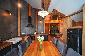 Mountain Shelter Apartments