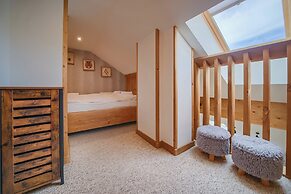 Mountain Shelter Apartments