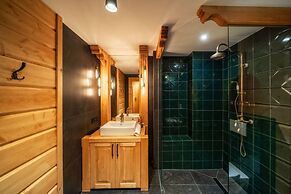 Mountain Shelter Apartments