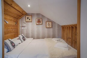 Mountain Shelter Apartments